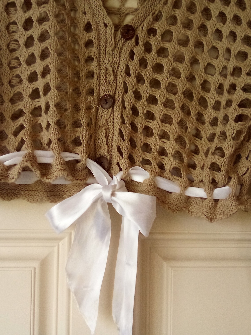 Love Tree Cropped Open-Weave Crochet Cardigan Ribbon Tie - Picture 3 of 3